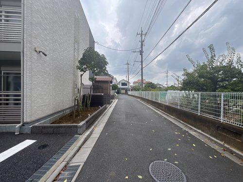 前面道路　東側より