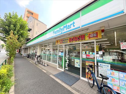 ファミリーマート高田三丁目店まで80m