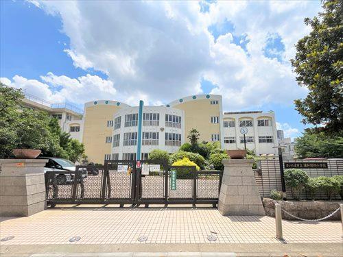 さいたま市立浦和別所小学校‐710m