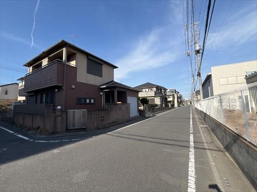 前面道路含む外観写真_2026年1月撮影