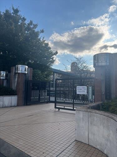 さいたま市立三室中学校まで徒歩20分