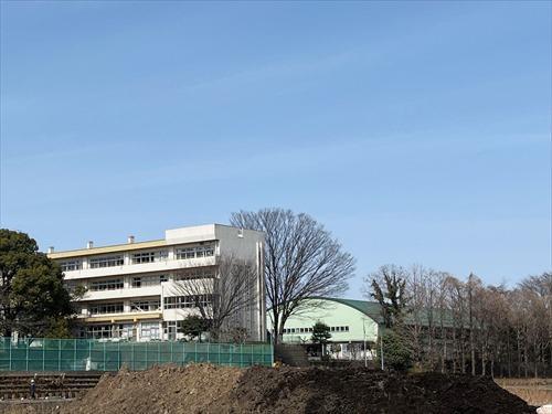 桶川市立桶川西中学校まで660m