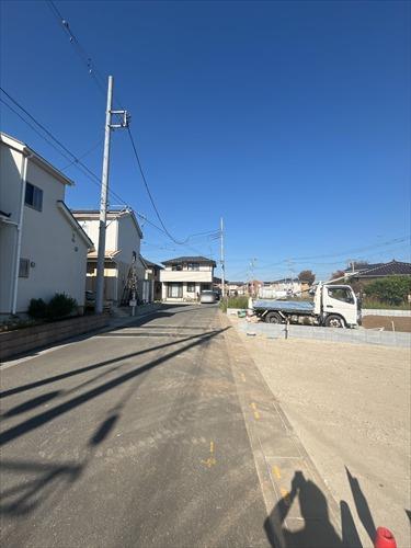 前面道路（2025年11月撮影）