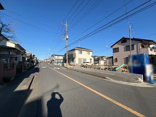 南西側前面道路2