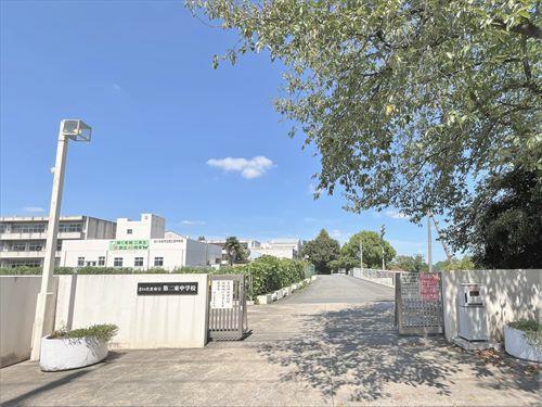 さいたま市立第二東中学校‐1590m