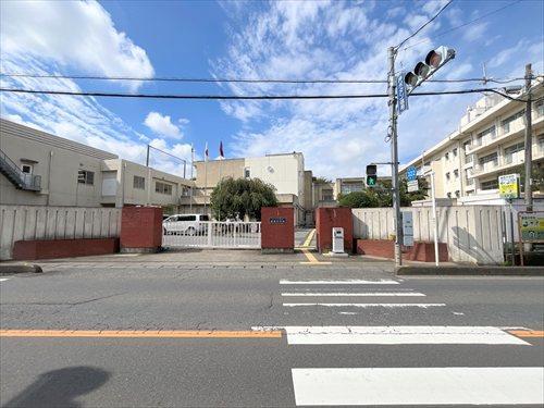 さいたま市立春里中学校-1330m さいたま市立春里中学校-1330m