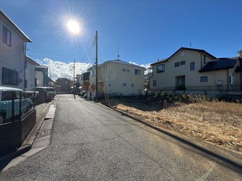 前面道路写真（2025年12月撮影）