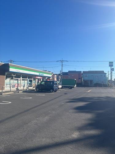 ファミリーマート春日部牛島店まで430ｍ