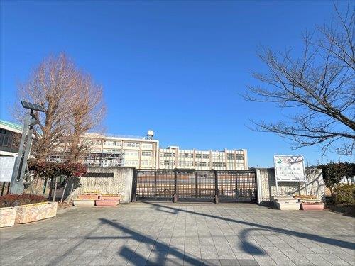 鴻巣市立下忍小学校‐470m