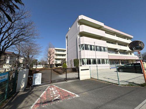 桶川市立桶川東小学校まで450ｍ