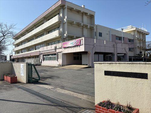 桶川市立桶川東中学校まで520ｍ