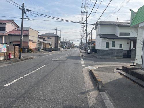 北東側前面道路②（2026年2月撮影）