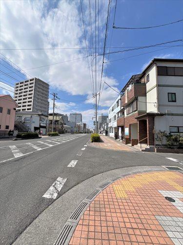 南西側前面道路‐2026年3月撮影