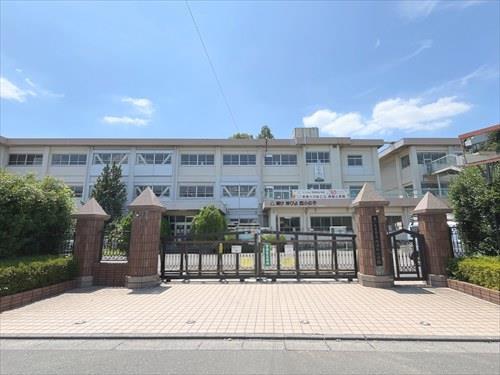 さいたま市立西浦和小学校-510m