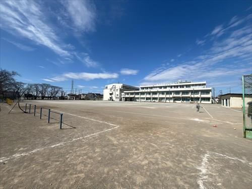 高階北小学校まで350ｍ