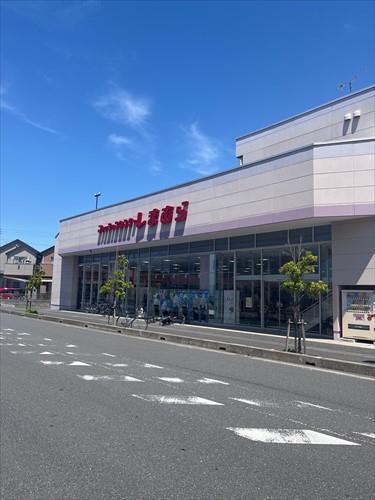 ファッションセンターしまむらまで70ｍ