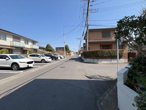 前面道路（2026年3月撮影）