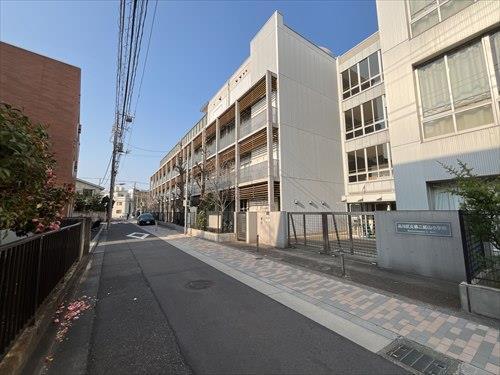 品川区立第二延山小学校まで620m 