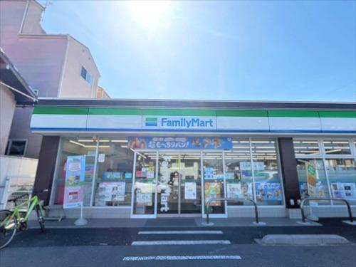 ファミリーマート-370m