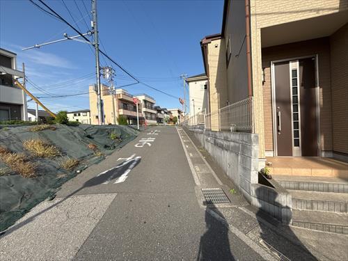 北側前面道路（2026年5月撮影）