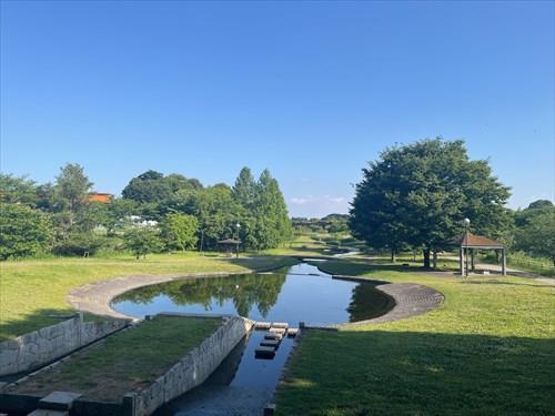 七里総合公園まで900m