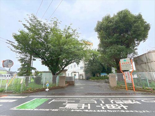 川越市立高階西小学校-570m