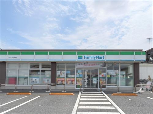 ファミリーマート-240m