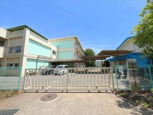 ふじみ野市立鶴ケ丘小学校-990m