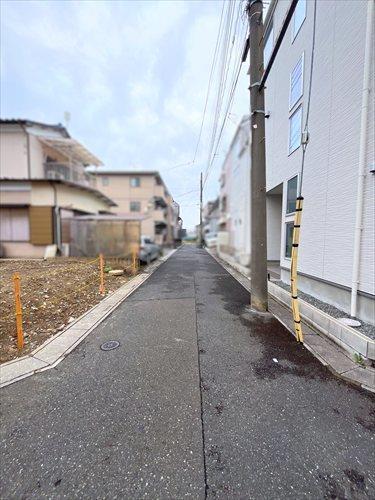 北西側前面道路‐2026年9月撮影