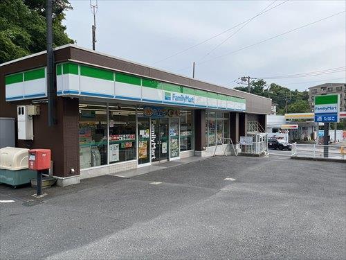 ファミリーマート野比中学前店まで500m