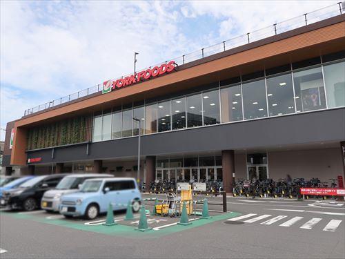 ヨークフーズ上大岡店まで930m