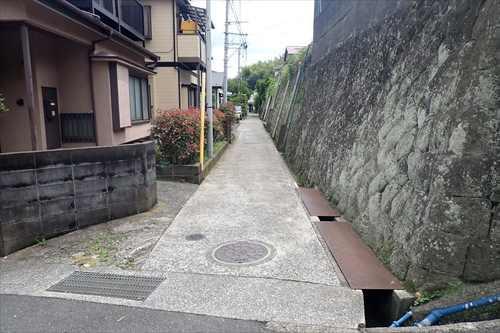 南西側前面道路