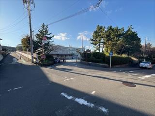 横浜市立別所小学校まで780m