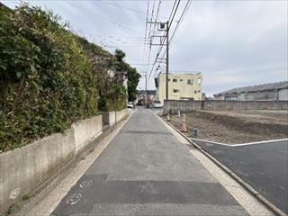 北側前面道路