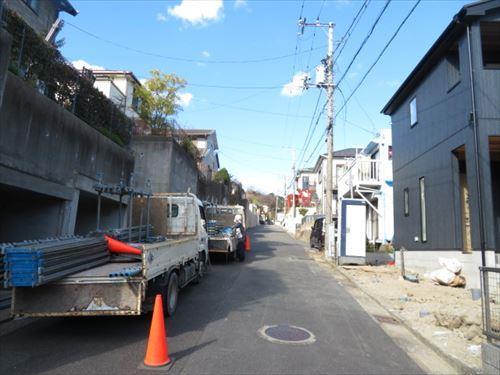 前面道路（2024年12月撮影）