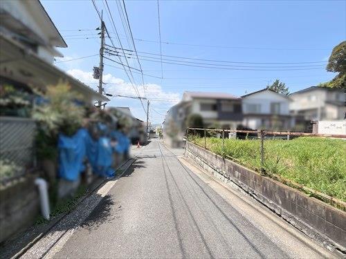 南側前面道路（2026.4撮影）