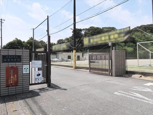 横須賀市立浦賀中学校まで1420m