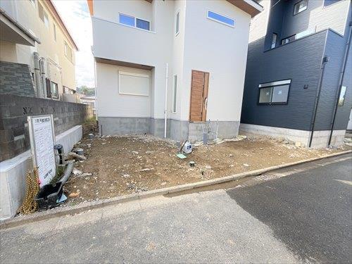 駐車スペース1号棟【令和7年10月撮影】