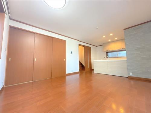 2階：LDK約15.6帖