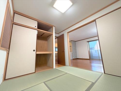 2階：和室約4.5帖