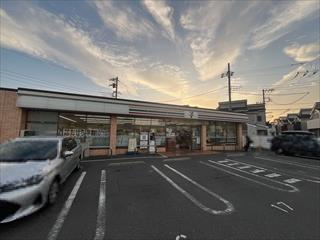 セブンイレブン久里浜店まで750m