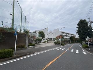 横浜市立小田中学校まで180m