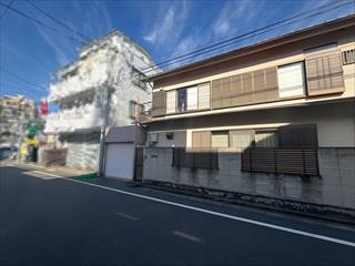 現地中央(2025年11月撮影)