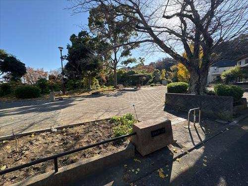 白山道公園まで500ｍ