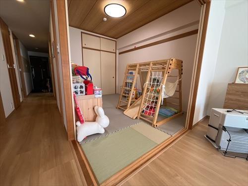 和室撮影（琉球風縁なし畳）