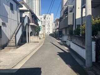 前面道路(2026年2月撮影)