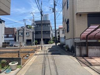 前面道路(2026年6月撮影)