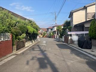 南西側前面道路(2026年7月撮影)