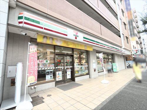 セブンイレブン横浜宮元町2丁目店180m