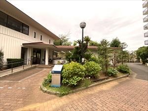 管理棟
